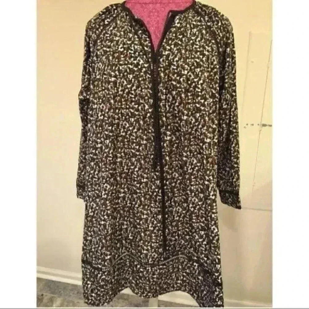 Michael Michael Kors Lightweight Animal Print - Picture 2 of 12